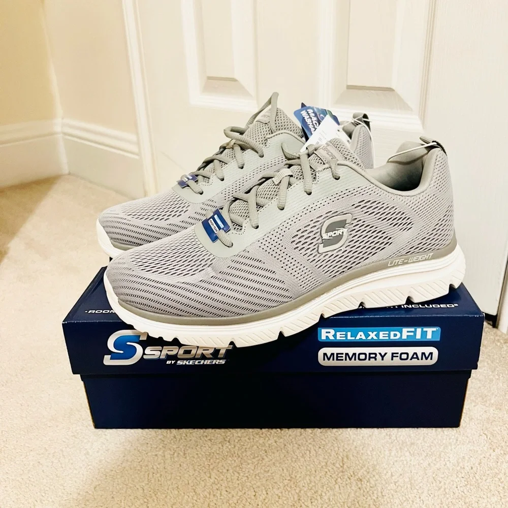 Skechers Men’s Grahm Sneakers in size 9 NWB